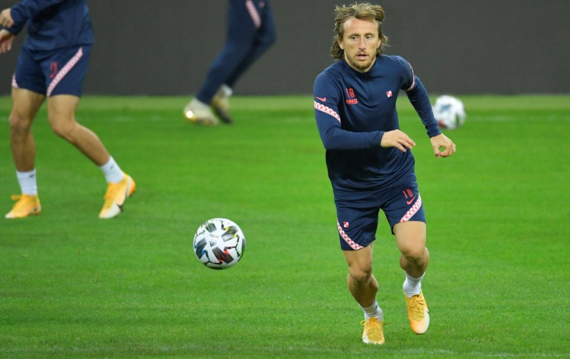 Spurs: Daniel Levy could secure sensational Luka Modric return